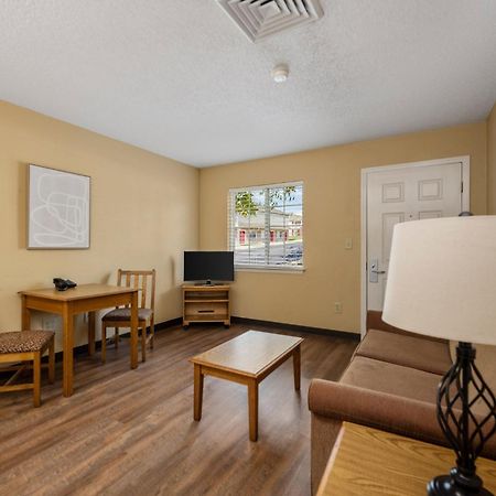 Affordable Suites Wilson Kültér fotó