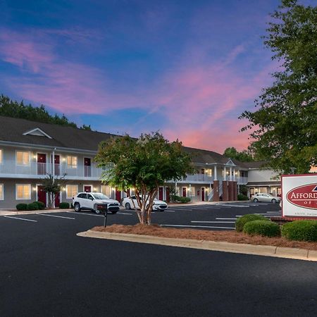 Affordable Suites Wilson Kültér fotó